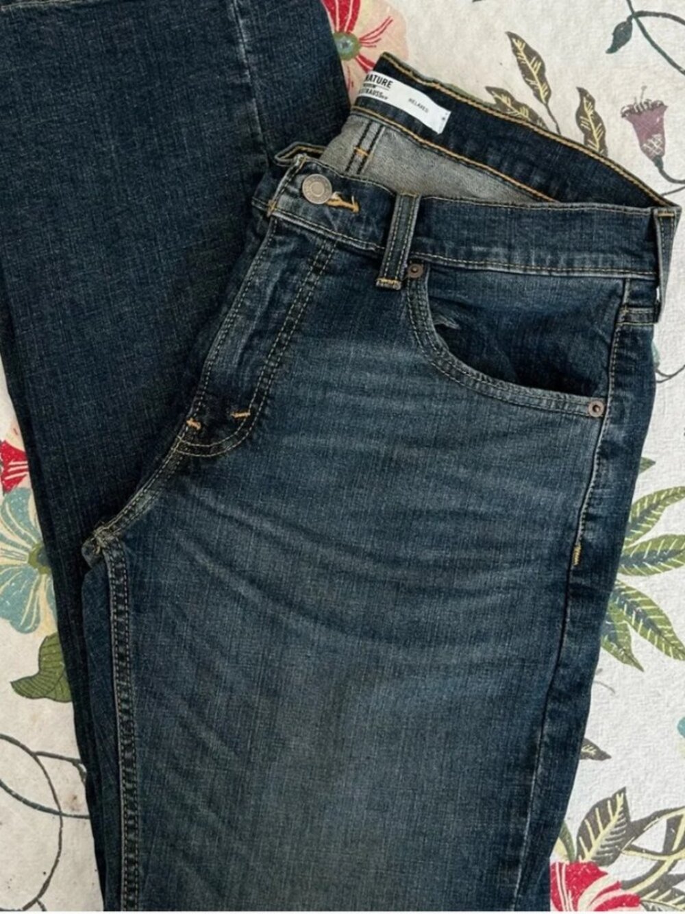 Signature by Levi Strauss Men's Relaxed Fit Straight Leg Jeans W30 x L32